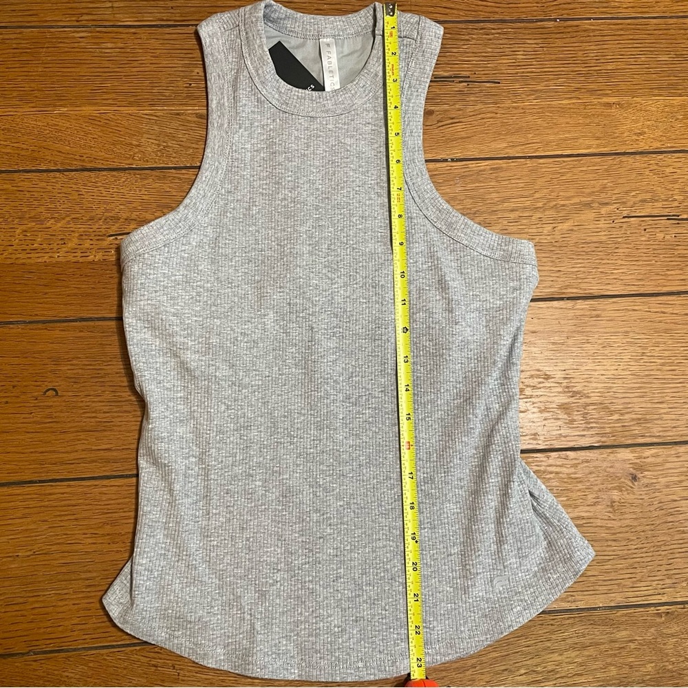 Fabletics Light Gray Ribbed High-Neck Tank. - Picture 2 of 7